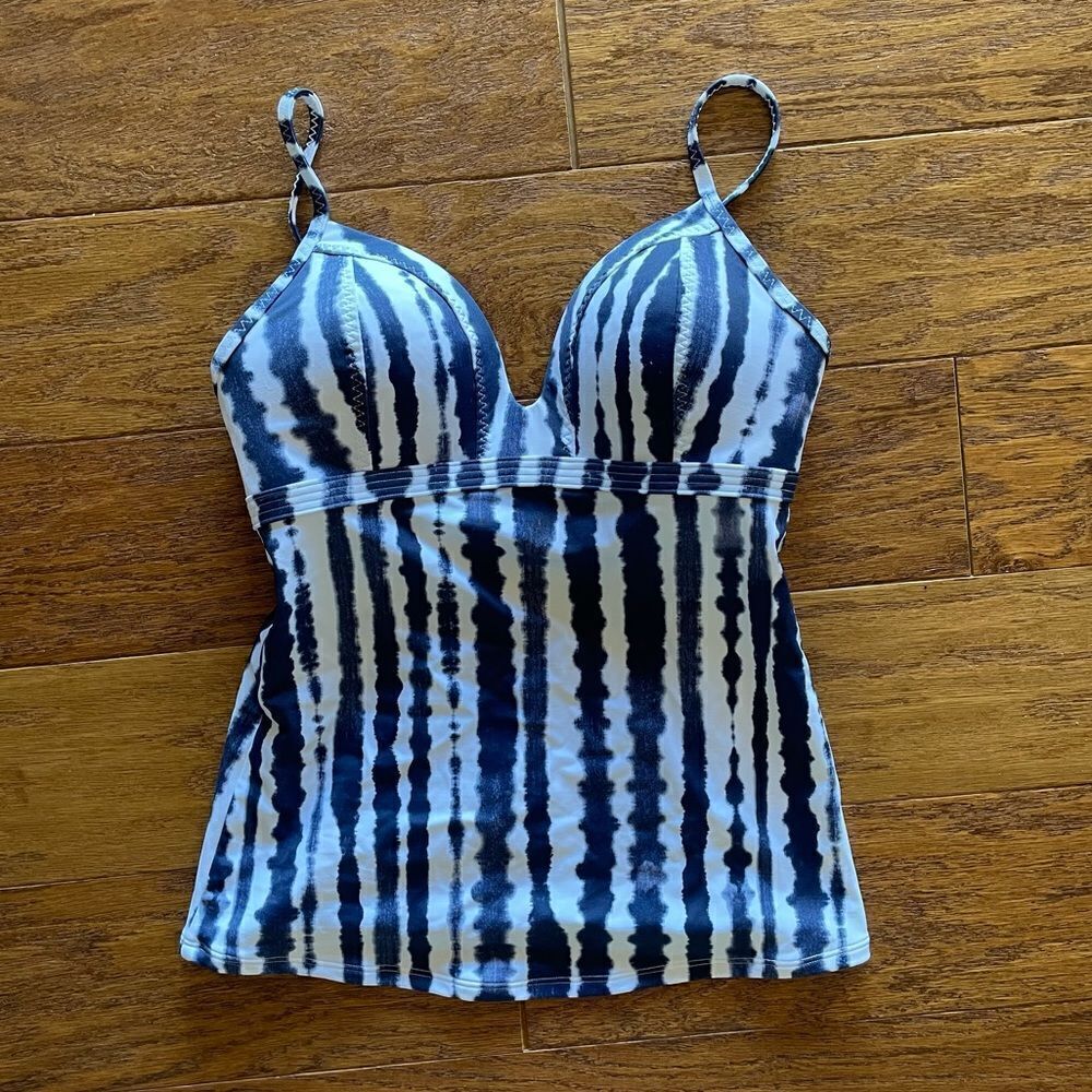Athleta tie dye top